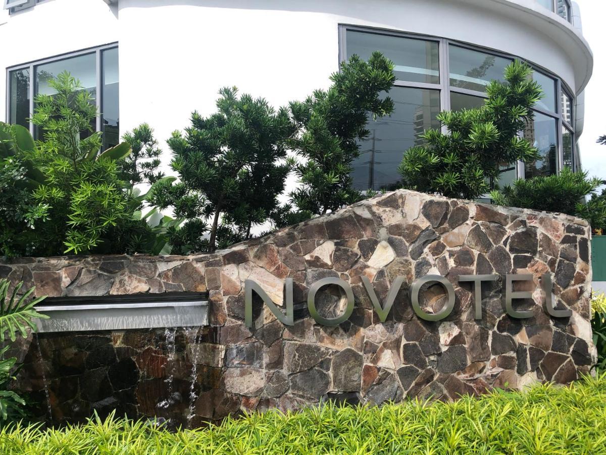 Luxxe Interior Design Condo - Novotel Residences At Acqua Private Residences Mandaluyong Exterior photo