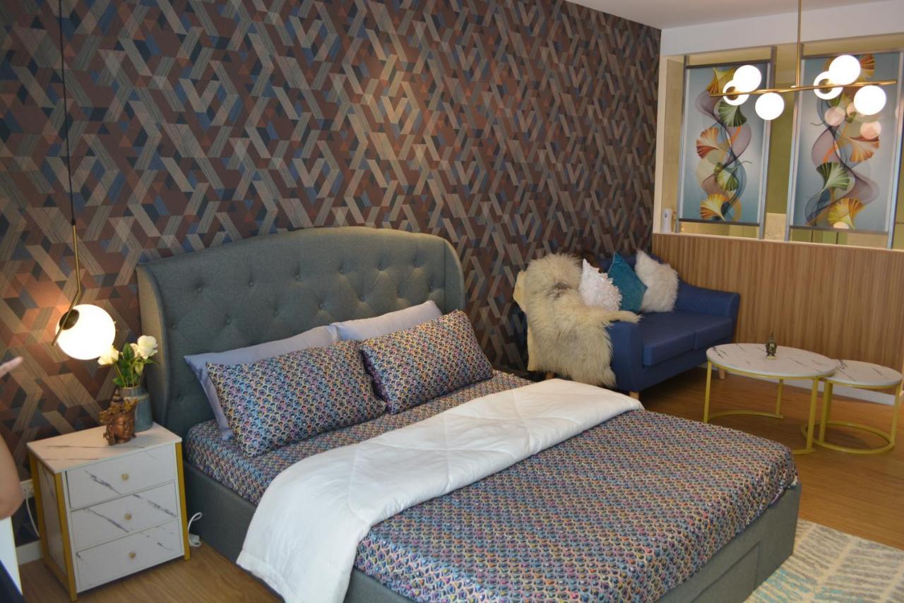Luxxe Interior Design Condo - Novotel Residences At Acqua Private Residences Mandaluyong Exterior photo